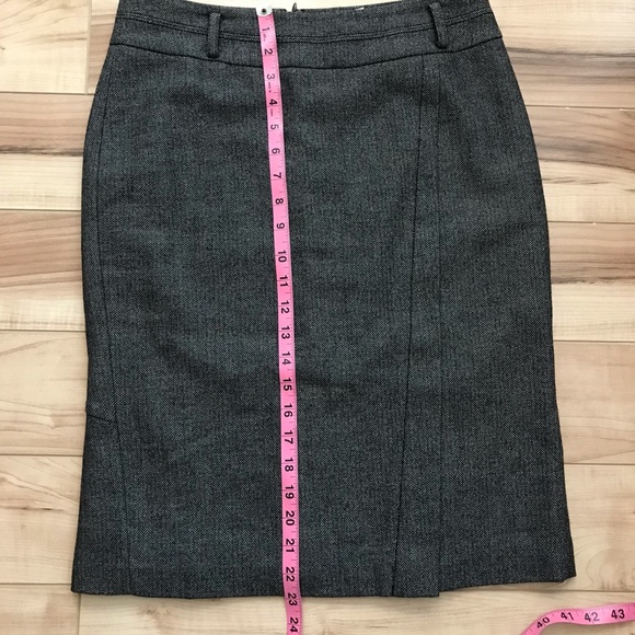 Grey Suits Two Piece / Like New - Picture 9 of 10